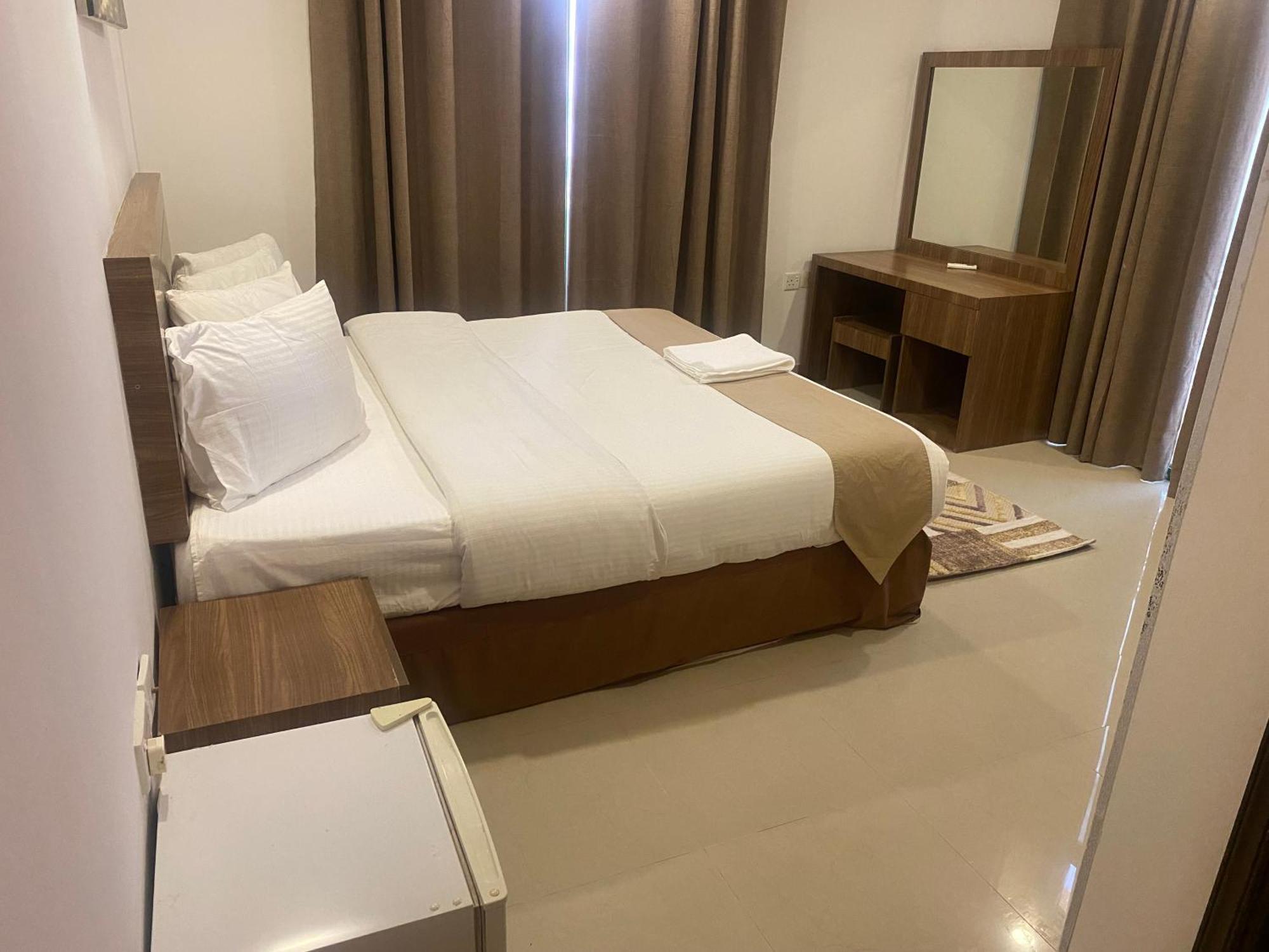 Rabih Furnished Apartament Maskat